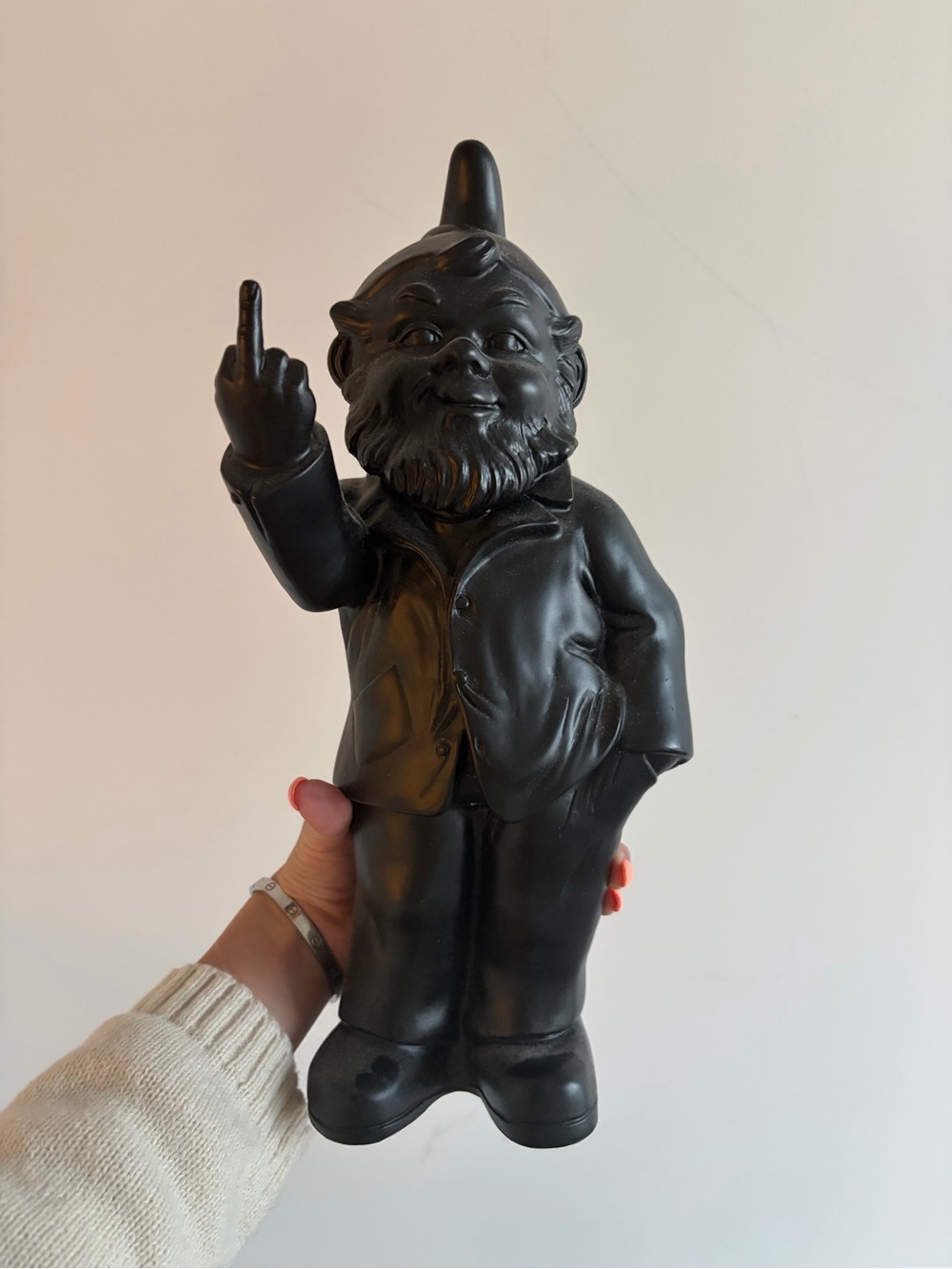 Black Gnome Middle Finger Statue